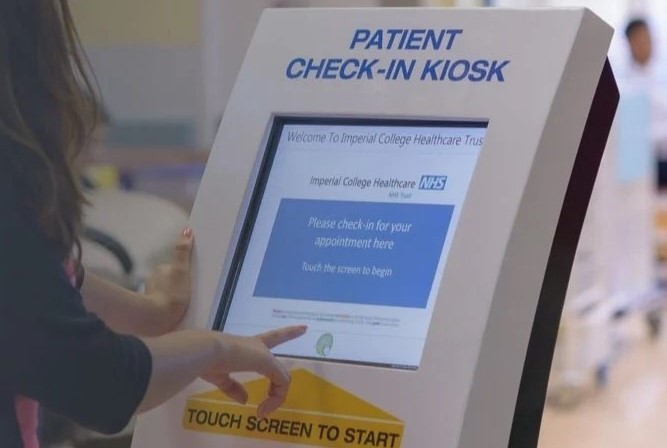Automatic Hospital Check In Kiosk